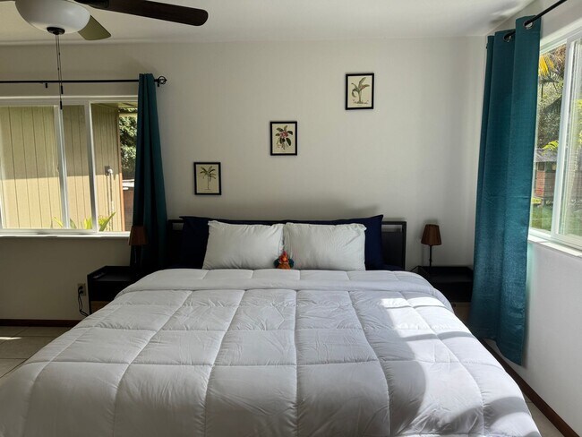 Building Photo - ALL UTILITIES INCLUDED!! 2 Bedroom / 1 Bath Apartment