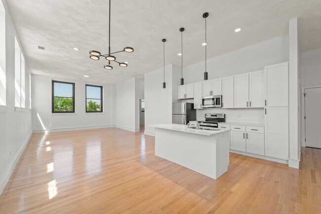 Interior Photo - Palace Apartments