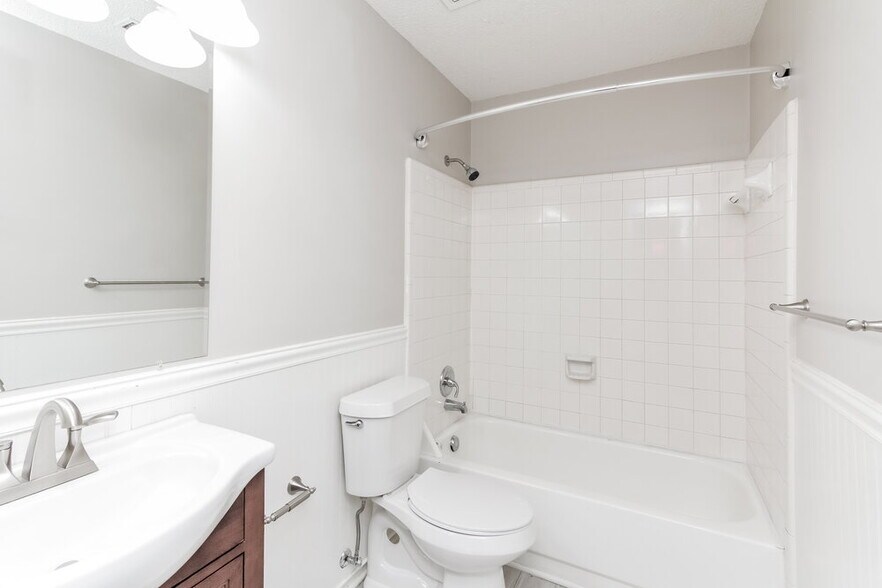 Building Photo - 6103 Kris Ln