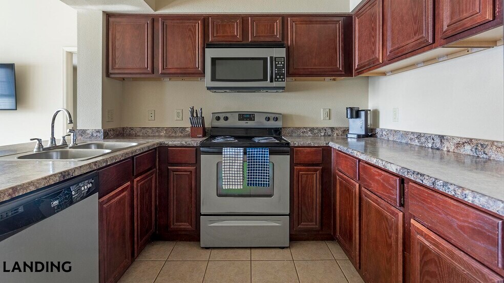 Building Photo - 2700 N 7th St