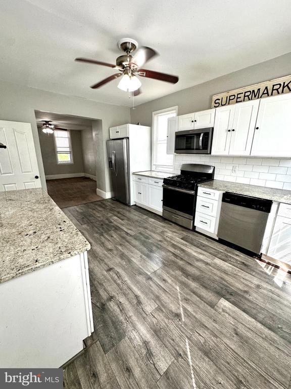 Building Photo - 614 Beech St