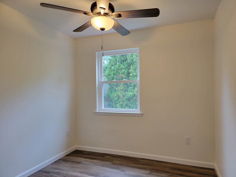 Building Photo - 1007 Monticello Ln