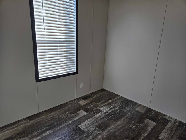 Building Photo - 3510 N 9th St