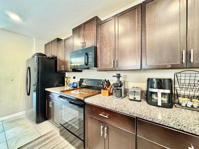 Building Photo - 7309 Canterbury Bells Ct