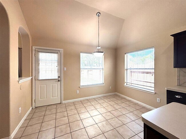 Building Photo - 19123 Center Park Dr