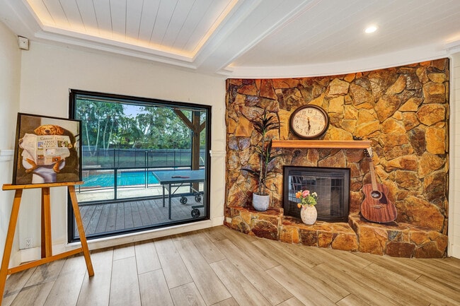 Building Photo - 5612 Harding St