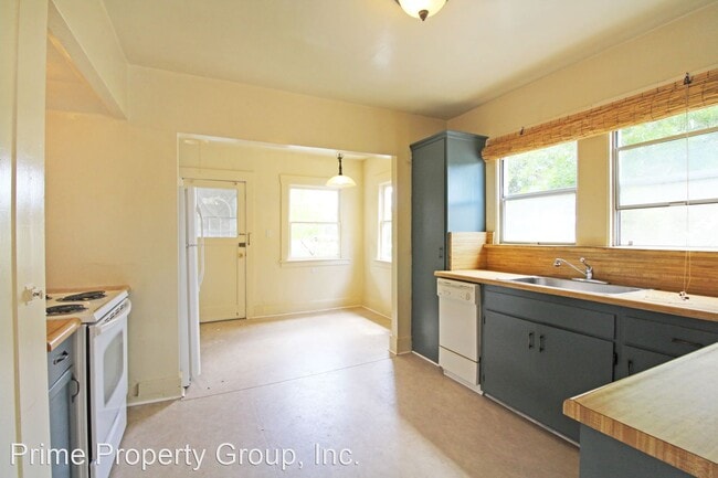 Building Photo - 2 br, 1 bath House - 3900 Laurel Ave