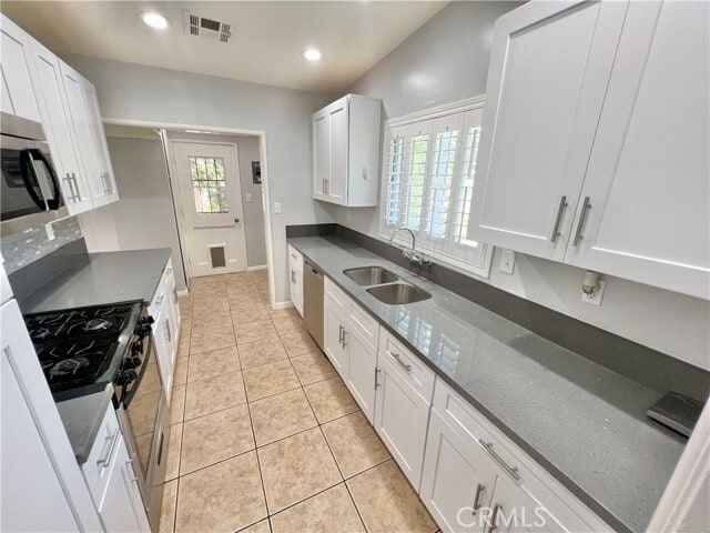 Building Photo - 3085 Kathleen St