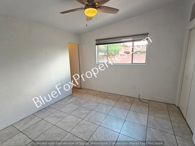 Building Photo - 1905 E Lind Rd