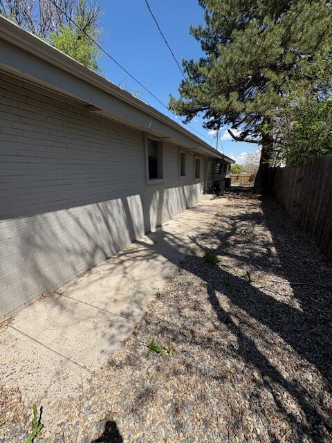 Building Photo - Beautiful Ground Level 2 Bedroom in Lakewo...