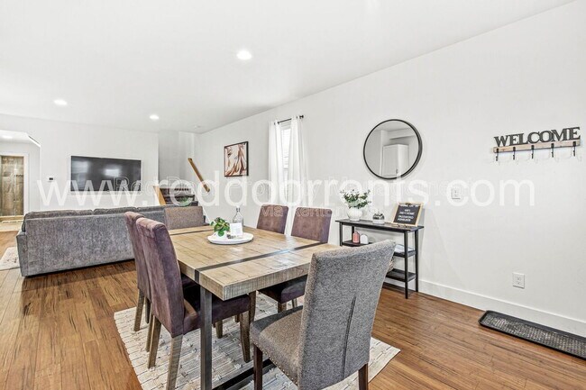 Building Photo - 1619 N Tacoma Ave