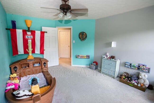 Building Photo - 2807 Chapman Ct