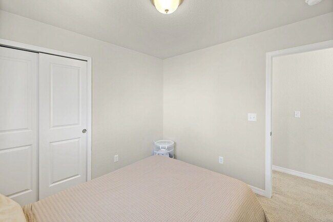 Building Photo - 7430 Alatna Pl