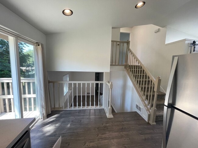 Building Photo - Beautiful Country Setting-2 Bedroom Home