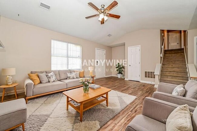 Building Photo - 35 Hampton Oaks Dr