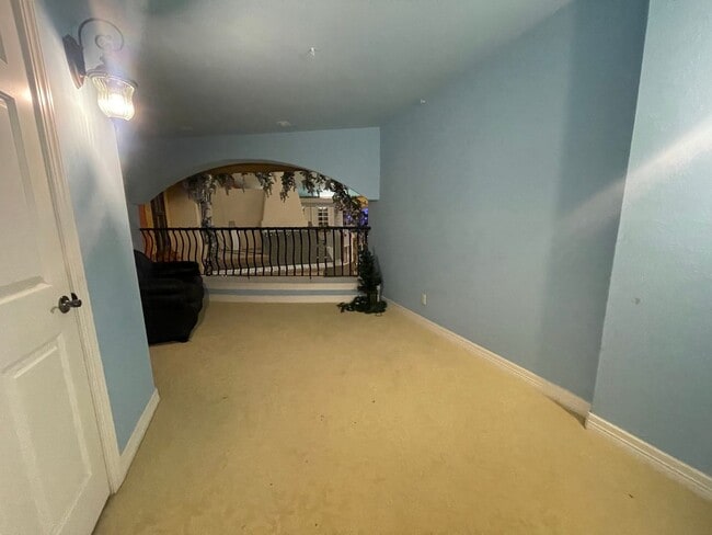 Building Photo - Furnished 3 bedroom 3 bath Apartment in Morningside Community, Blue Eye MO