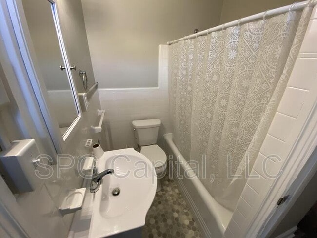 Building Photo - 336 W Philadelphia St