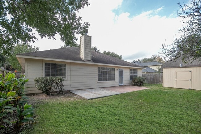 Building Photo - 1511 Brook Grove Dr