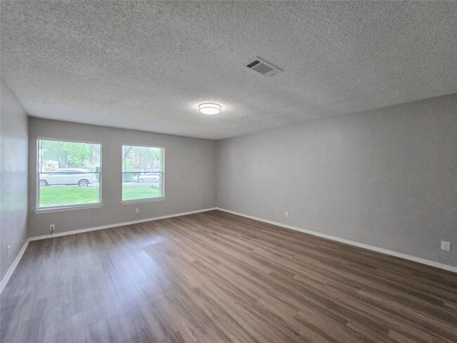 Building Photo - 12010 Ladrido Ln