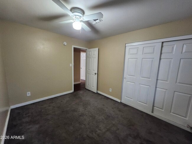 Building Photo - 5025 W Vernon Ave