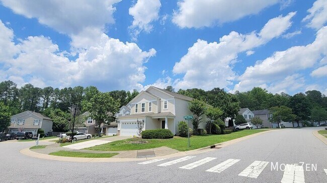Building Photo - 1007 Winning Colors Dr