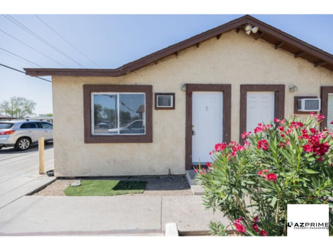 Building Photo - $250 OFF 1ST MONTH'S RENT MOVE IN SPECIAL!...