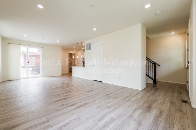 Building Photo - 17626 Olive St