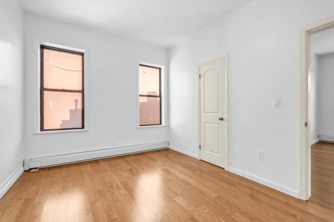 Primary Photo - 71-32 Fresh Pond Rd