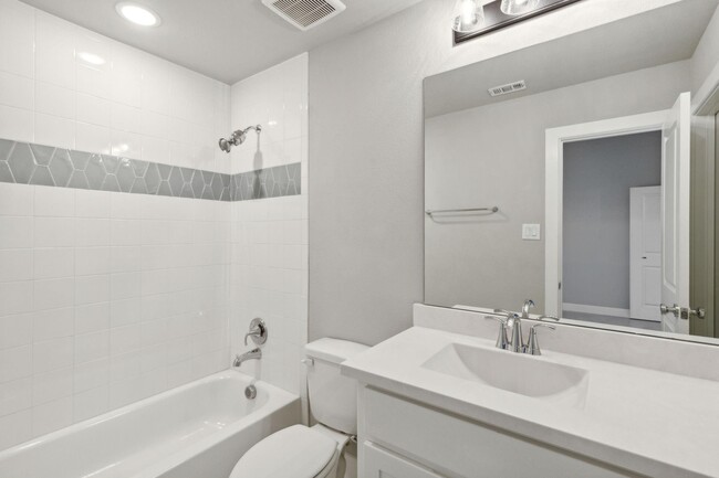Building Photo - 4131 Sandhills Ln