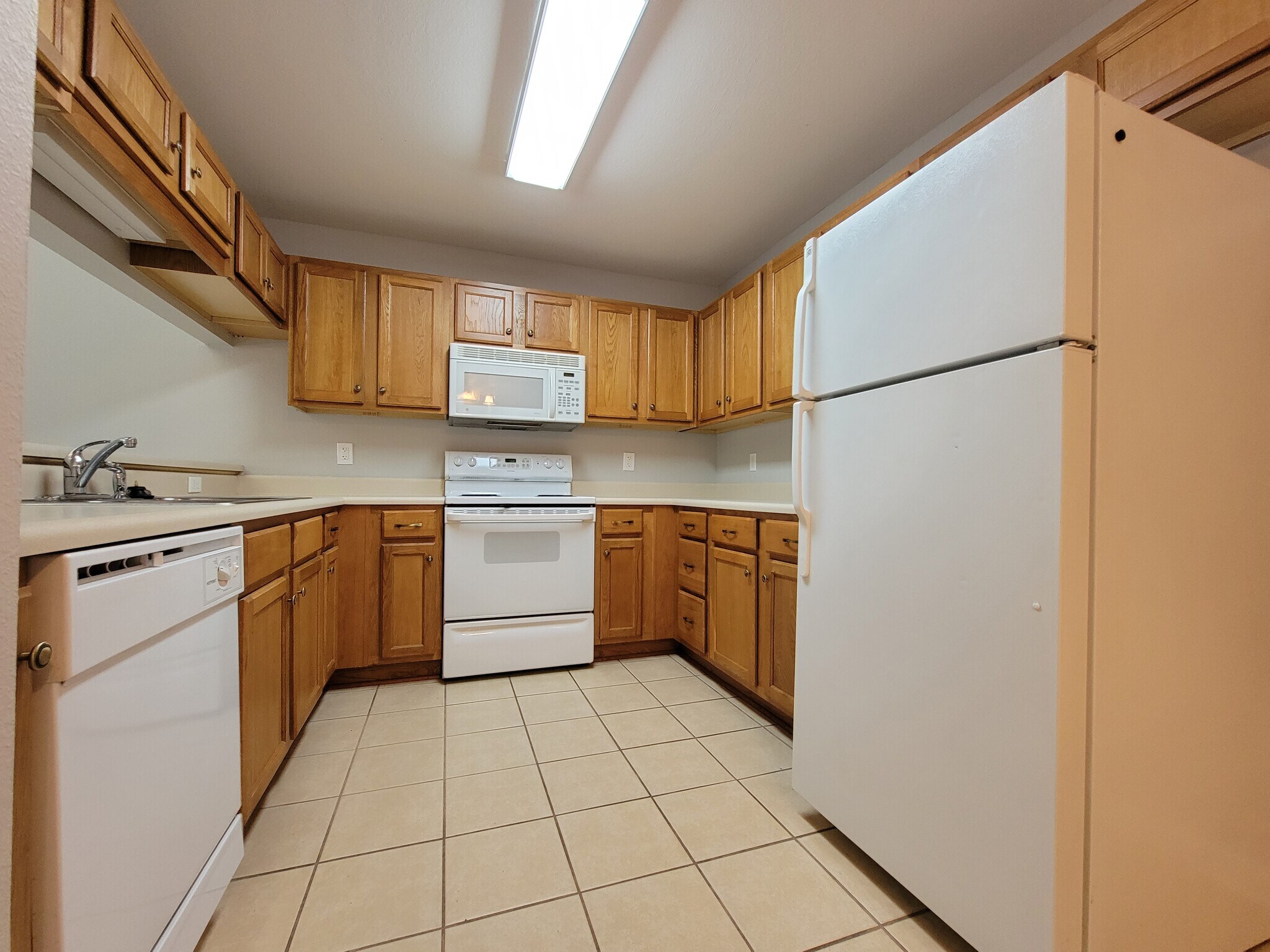 Building Photo - 4434 Gearhart Rd