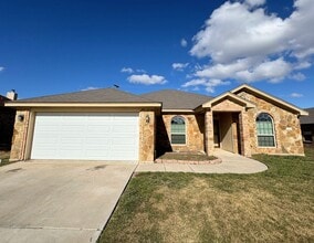 Building Photo - 601 W Little Dipper Dr