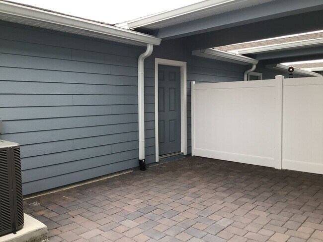 Building Photo - 14238 Sapelo Beach Dr