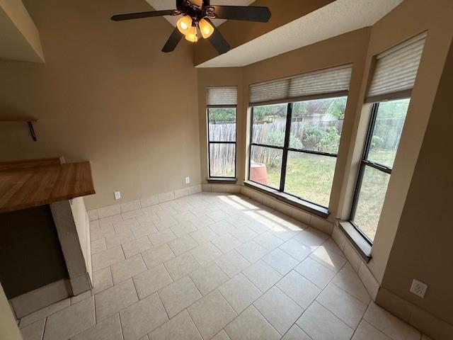 Building Photo - 16401 Knottingham Dr