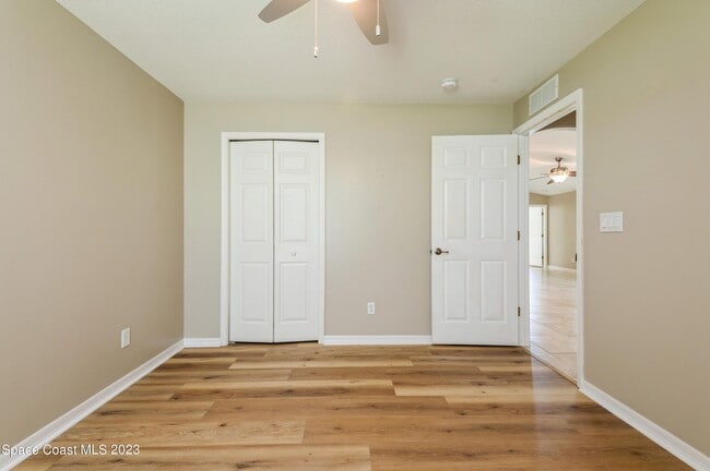 Building Photo - 5527 Indigo Crossing Dr