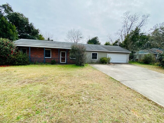 Building Photo - 4663 Rosewood Dr