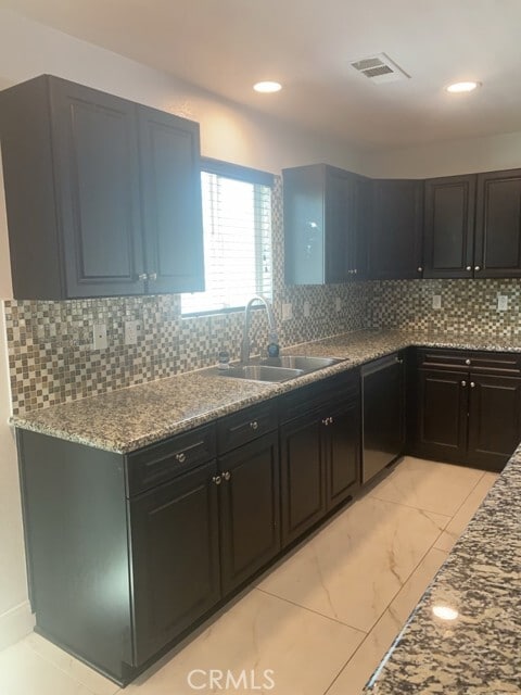 Building Photo - 26539 Vineland Cir