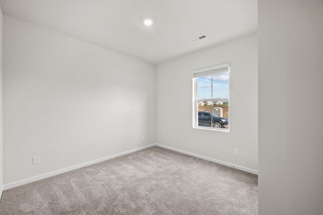 Building Photo - Move-in Specials Available! Beautiful New Construction!