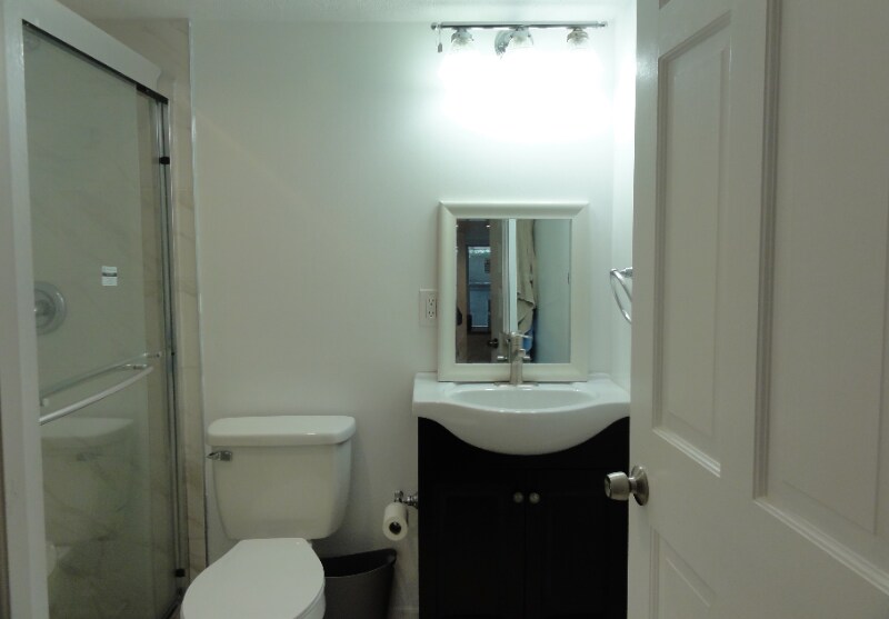 Building Photo - 5334 Howe St