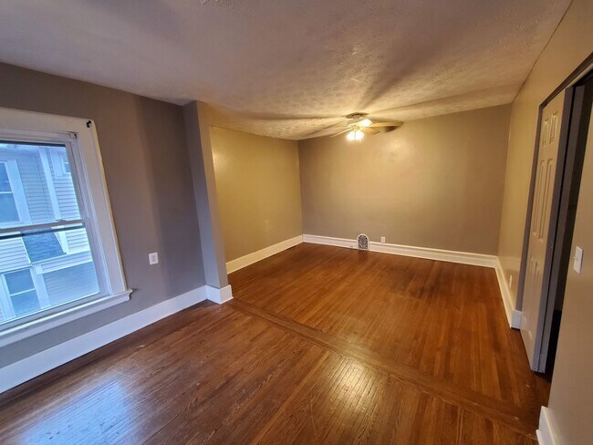 Building Photo - 333 Meigs St