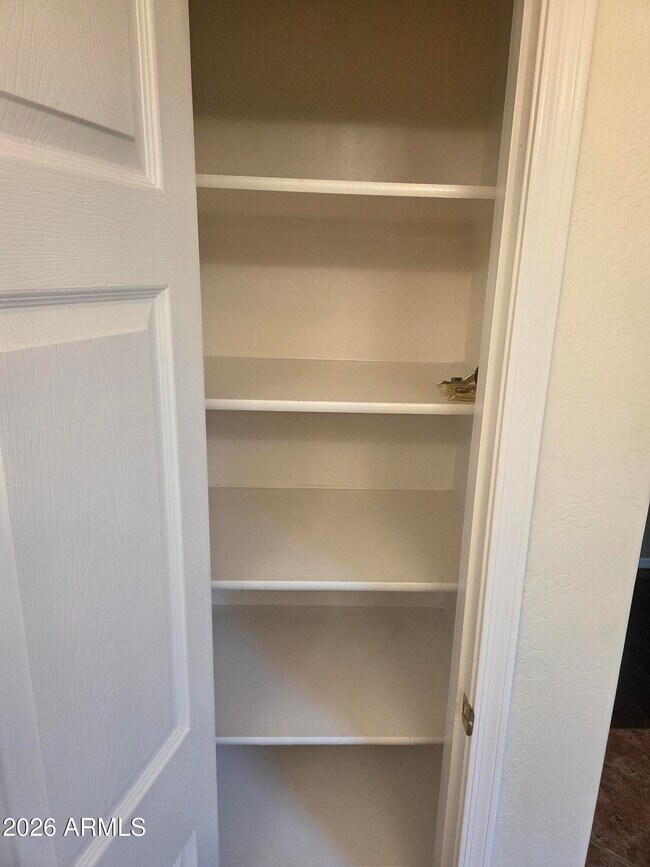 Building Photo - 7809 S 18th Way