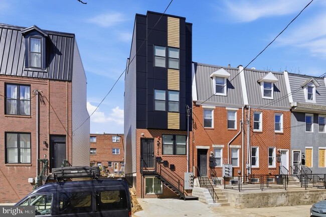 Building Photo - 2146 N Franklin St