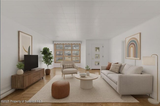 Building Photo - 53 Sobieski St