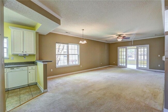 Building Photo - 4620 Twin Hickory Lake Dr