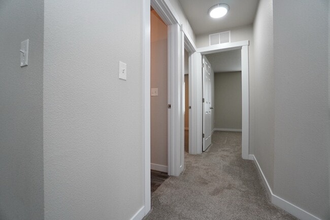 Building Photo - 13776 S Piano Ave