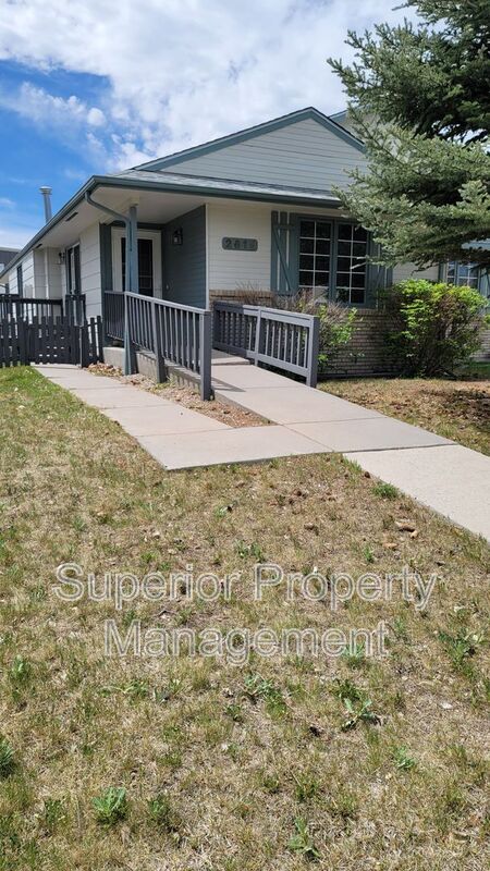 Building Photo - 2619 Sagebrush Ave