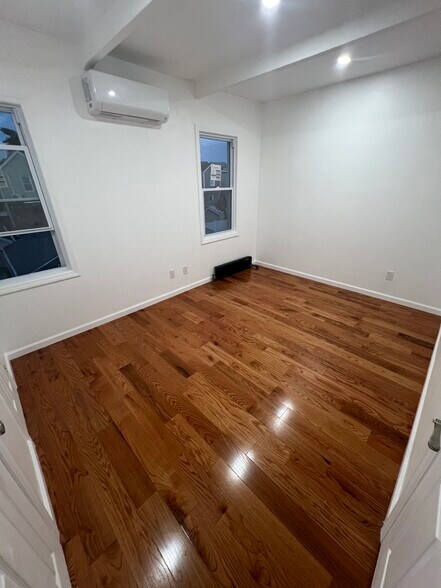 Building Photo - 10719 90th St