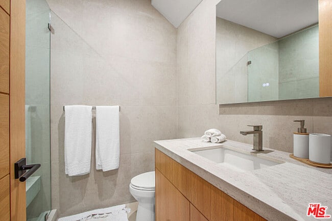 Building Photo - 9451 Sunset Blvd