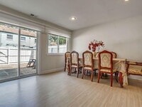 Building Photo - "Charming 3-Bed, 2- in Lakewood -