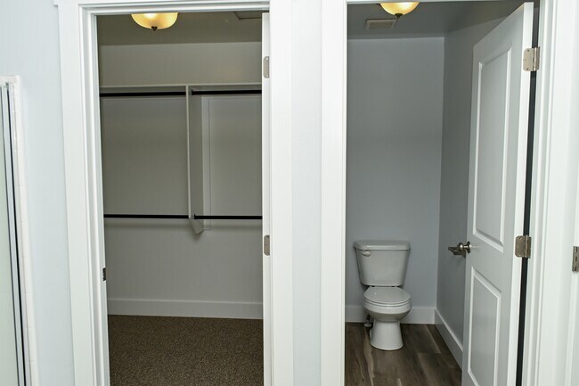 Building Photo - 2041 N 380 E