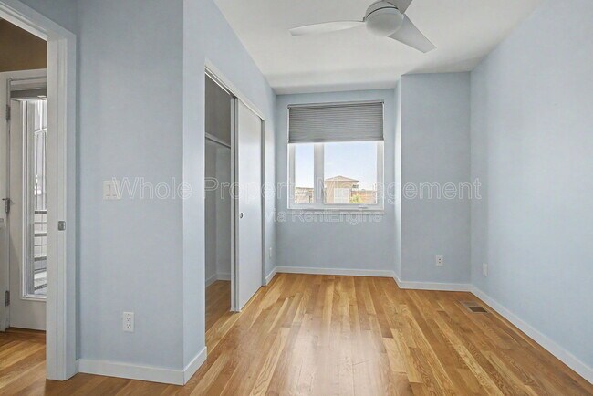 Building Photo - 1753 Julian St